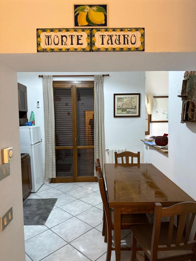 Monte Tauro Apartment Taormine Extérieur photo